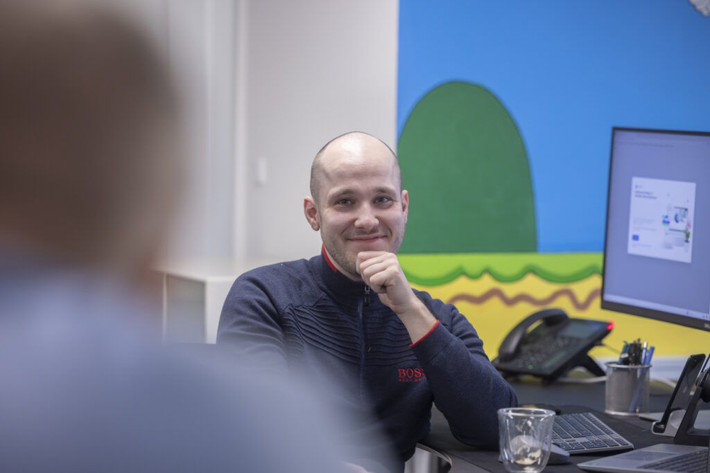 IT Administratorer drøfter gode løsninger til små virksomheder